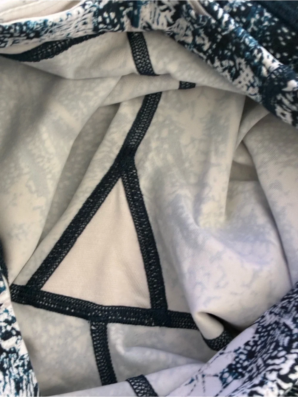 Lululemon Never Still Crop leggings sheer mesh  *21
